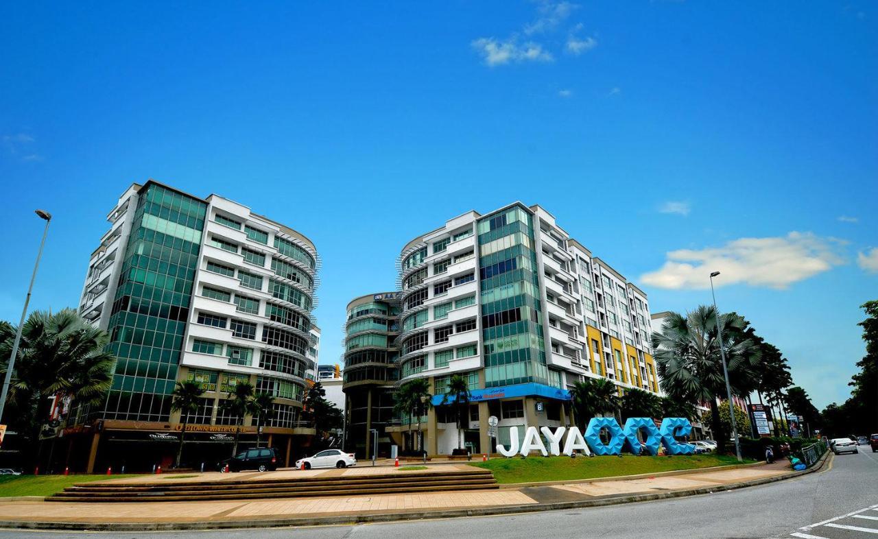 פטלין ג'איה Studio Units At Pacific Tower Near Jaya One By Comfyasia מראה חיצוני תמונה